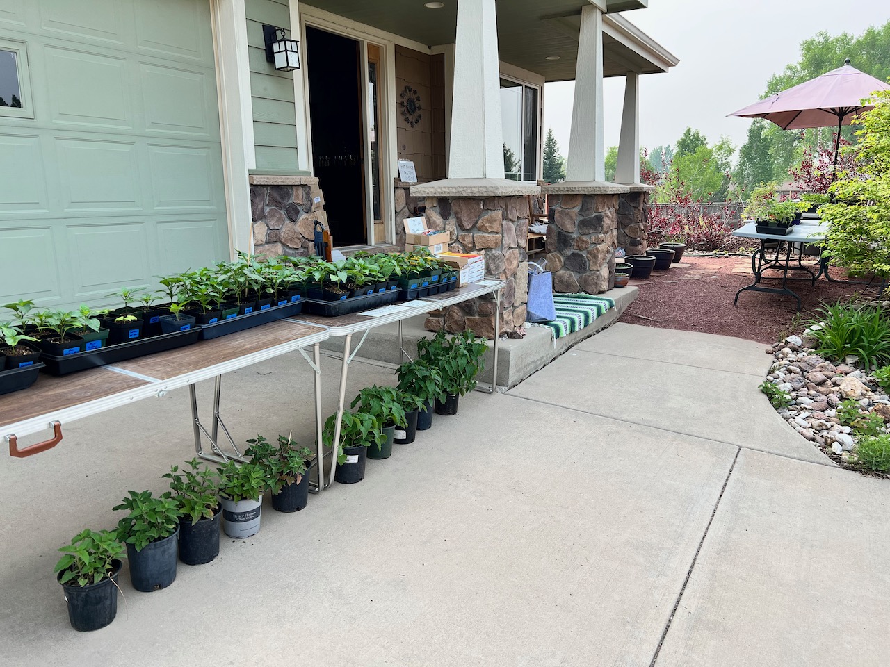 SURPRISE: POHOA Board Bans Garage/Yard Sales (and Lemonade Stands)